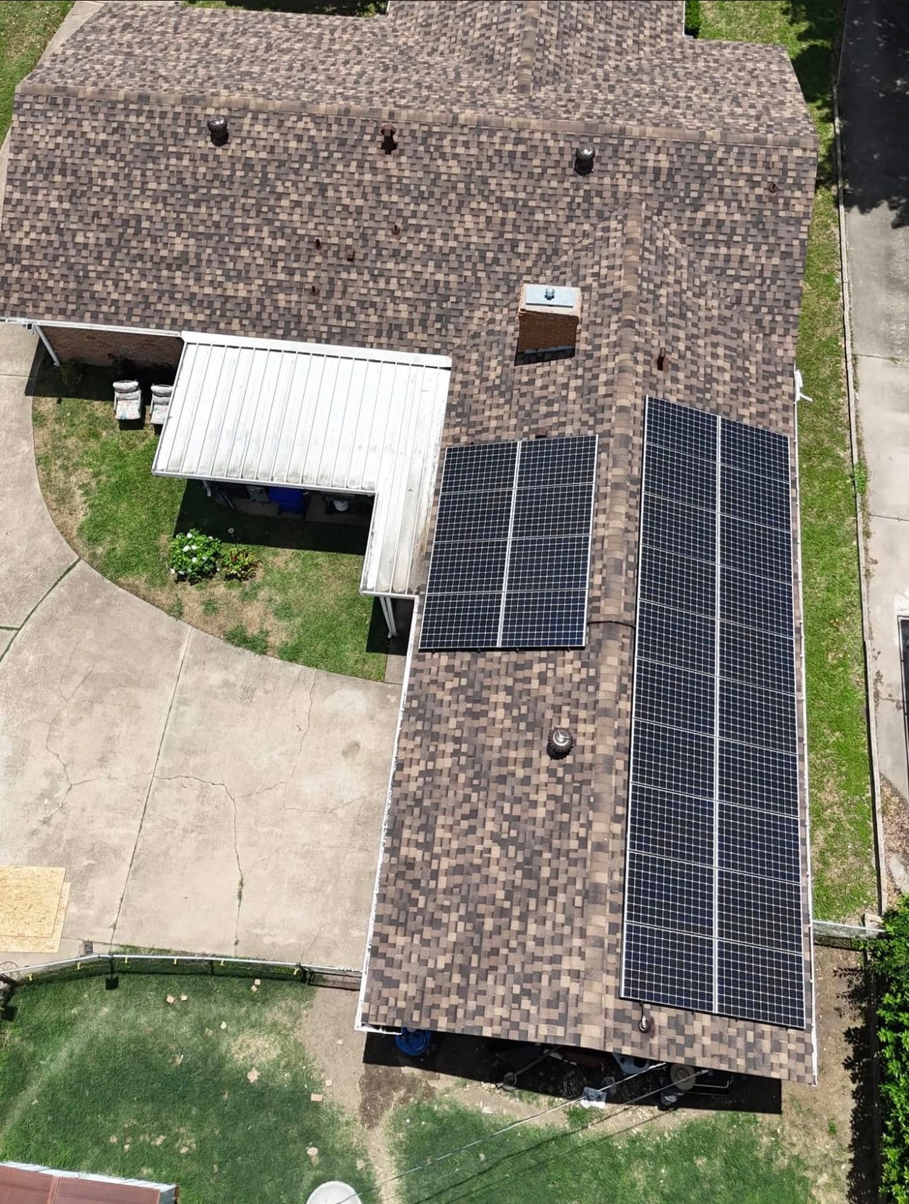 Gallery photos for Class 4 IKO Nordic Roof with Solar Detach Reset and Gutter Upgrade: Image #1