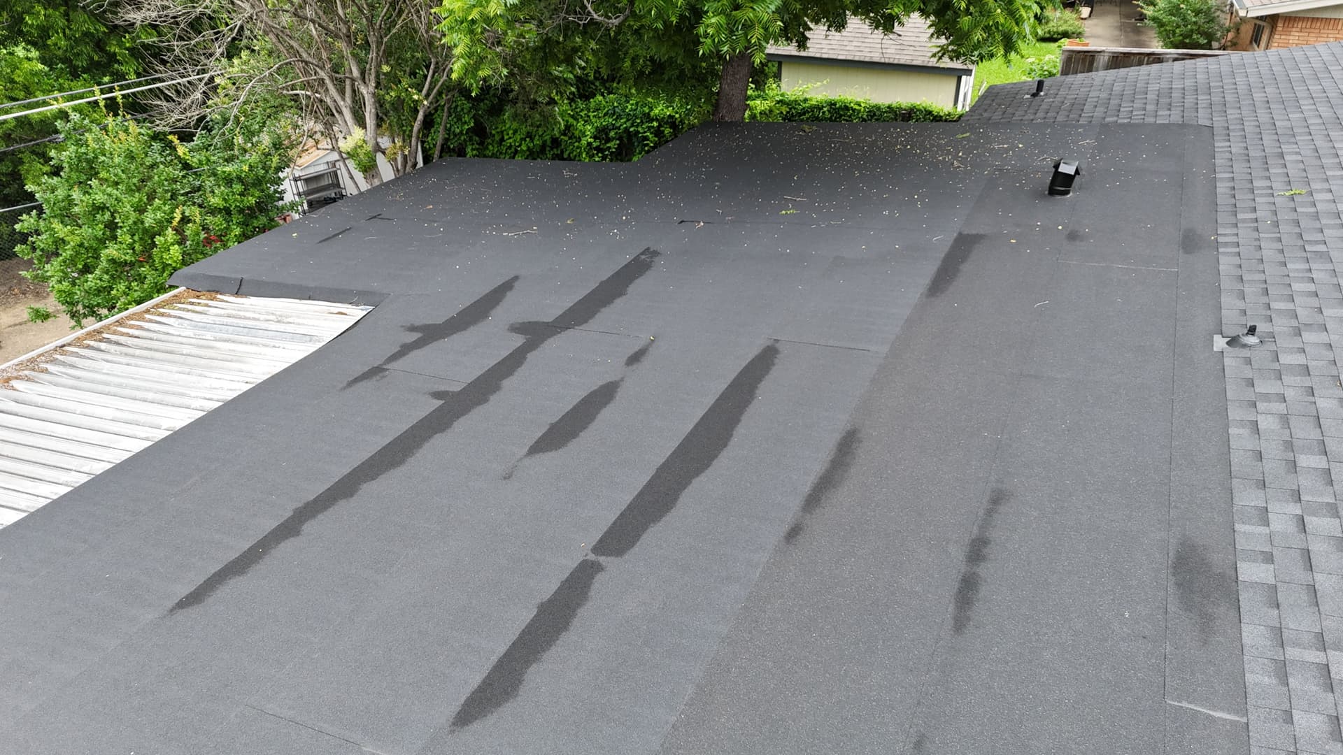 Gallery photos for Full Roof Replacement with IKO Dual Black Shingles and New Deck: Image #2