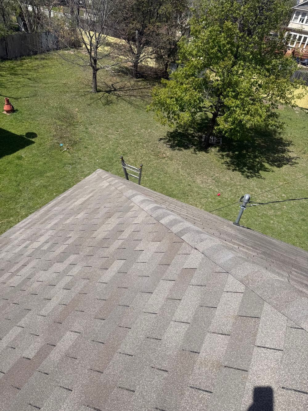 Gallery photos for Simple Repair Saves Roof in Waco: Image #2